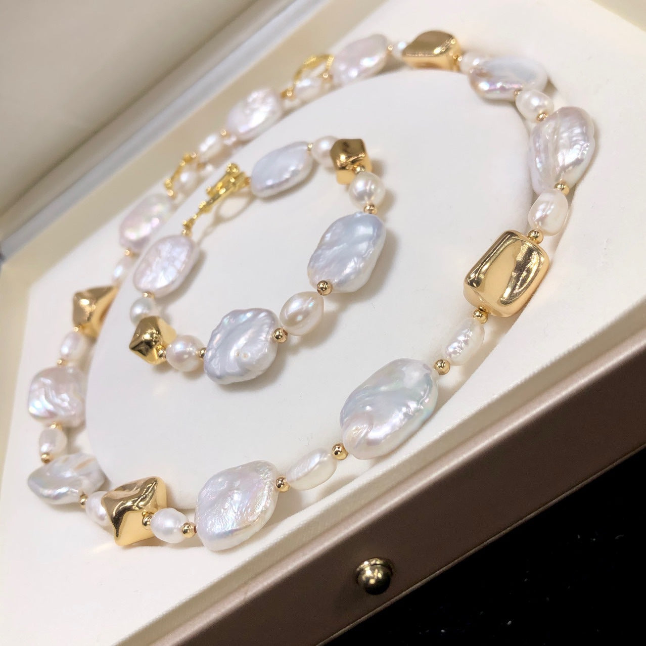 Live Streaming Hot Natural Baroque Pearl Set Colorful White Edison Necklace Mom Chain Pearl Jewelry Bracelet
