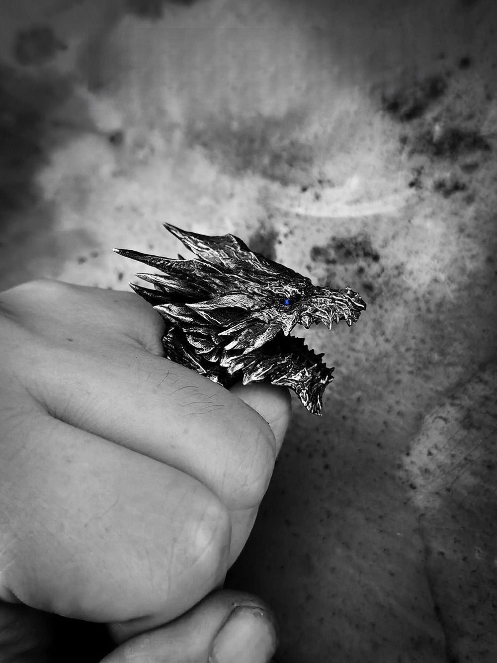 Original Handmade Men's Ring Monster Hunter Steel Dragon Silver Plated Moonstone Movable Niche Design High-end Jewelry